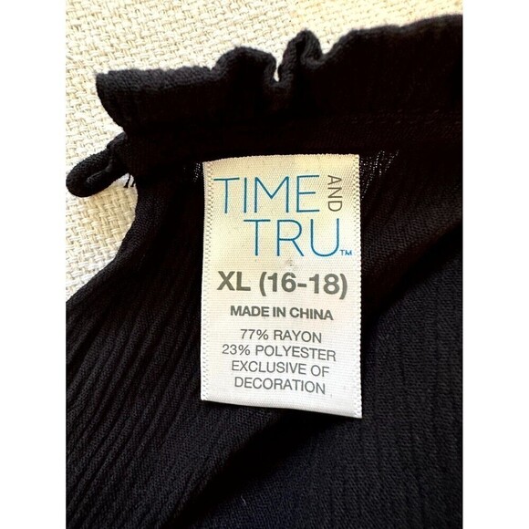 Time and Tru Embroidered Boho Top Women's Size XL Black Bell Long Sleeve - Picture 7 of 16